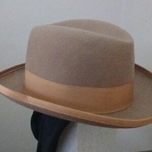Designer Collection Camel Tan Fedora Hat 100% Wool, Matching Silk Lining